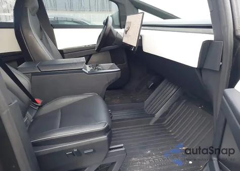 2024 Tesla Cybertruck All-Wheel Drive from USA, damaged, VIN 7G2CEHEDXRA000654